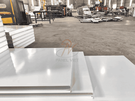 Panel cách nhiệt làm trần nhà
