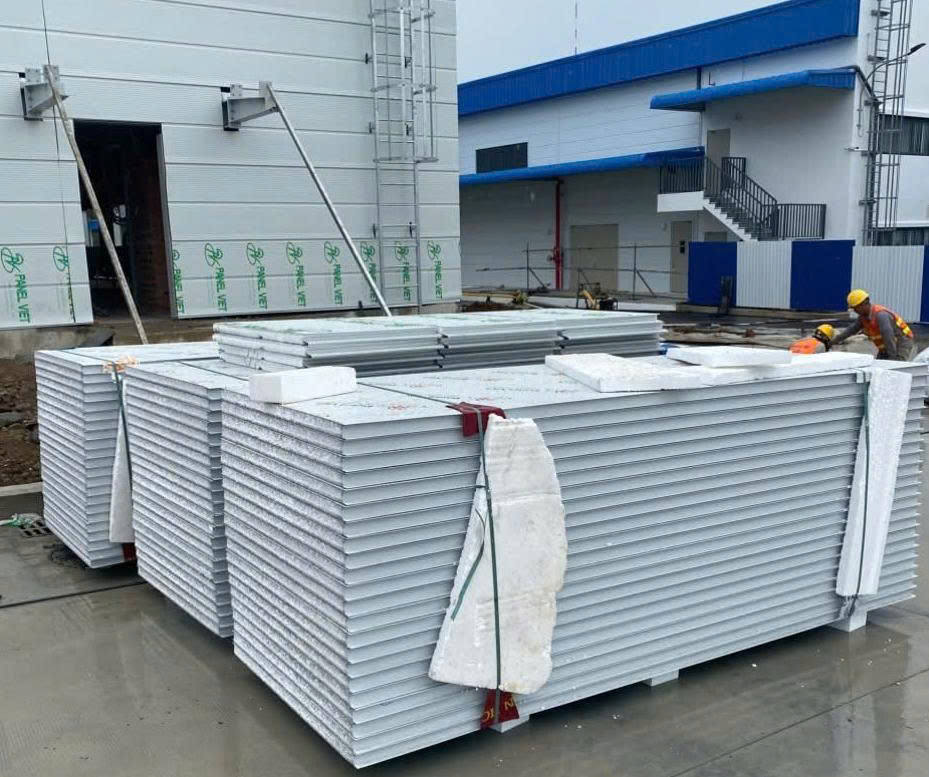 Cách Chọn Panel Phòng Sạch Cho Nhà Xưởng Đúng Nhu Cầu